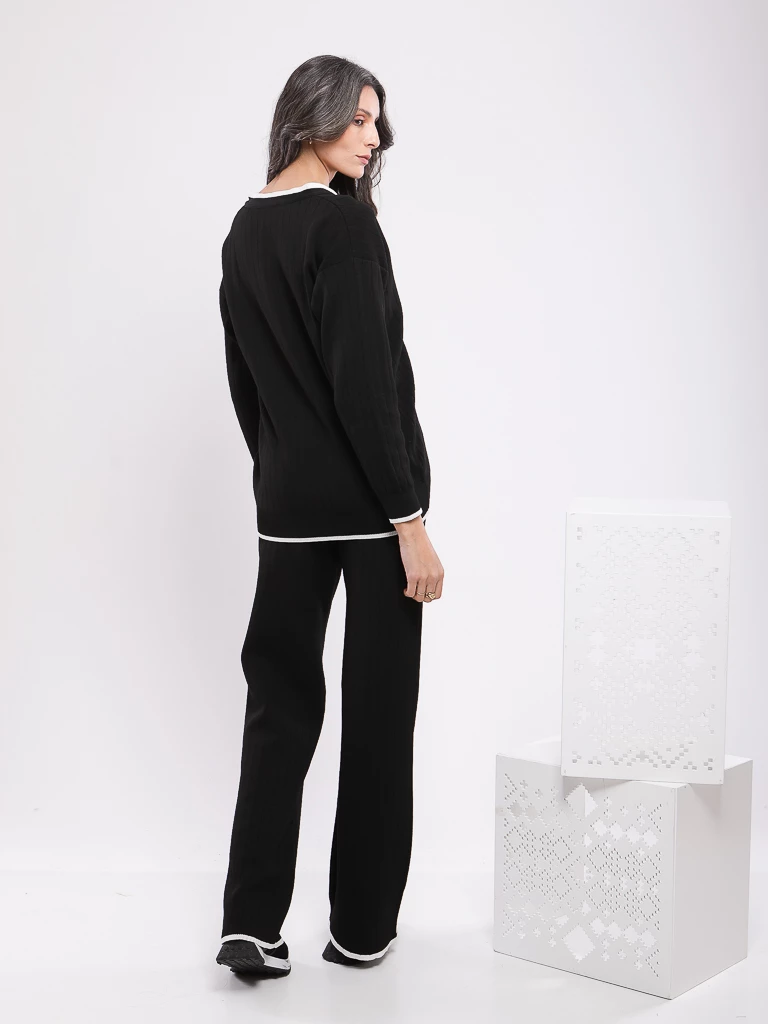 ENSEMBLE EN MAILLE AVEC GILET GARDIGAN