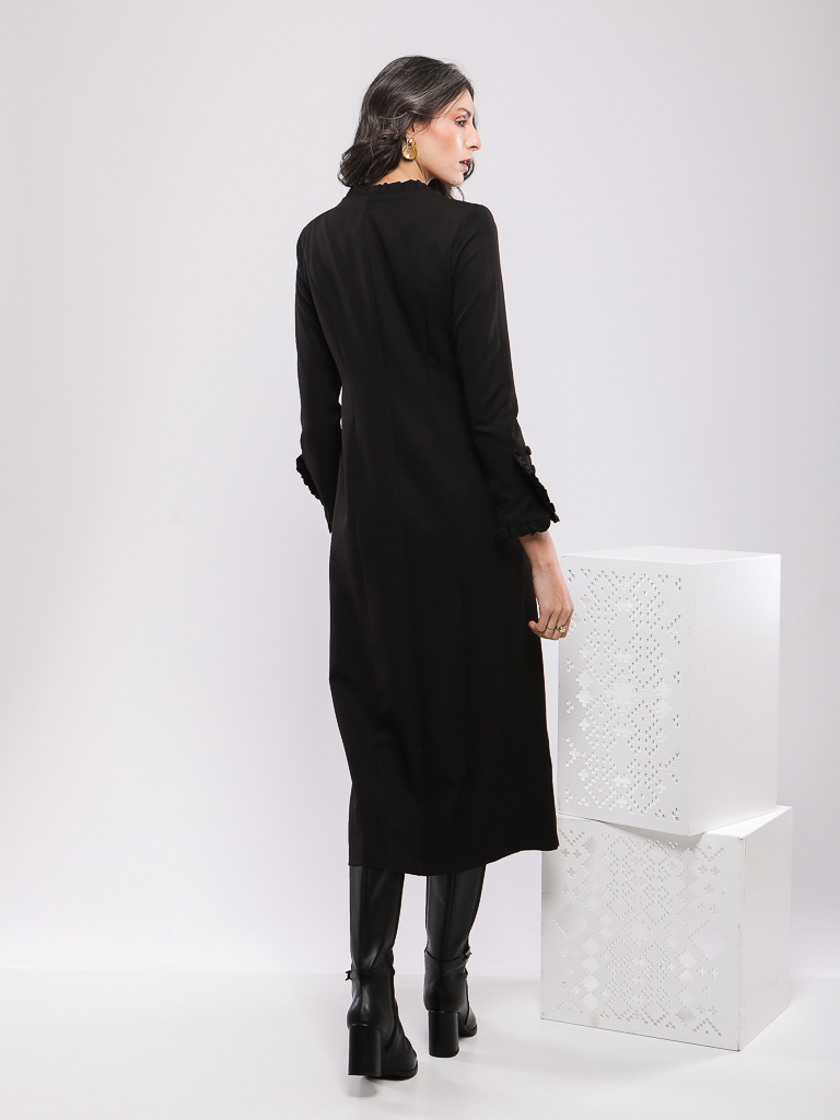 ROBE LONGUE A BOUTONS