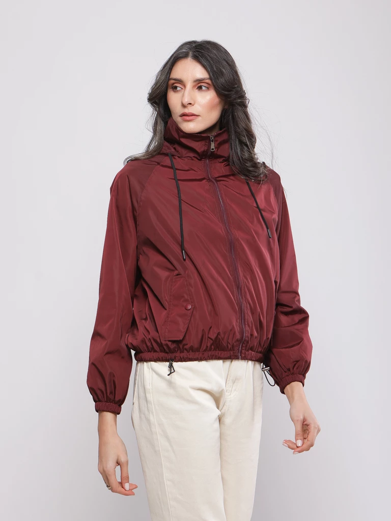 VESTE COUPE-VENT A CAPUCHE