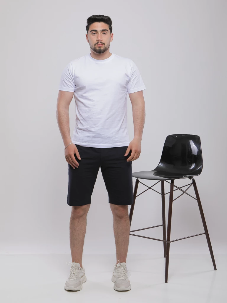 SHORT AVEC DEUX POCHES A ZIP