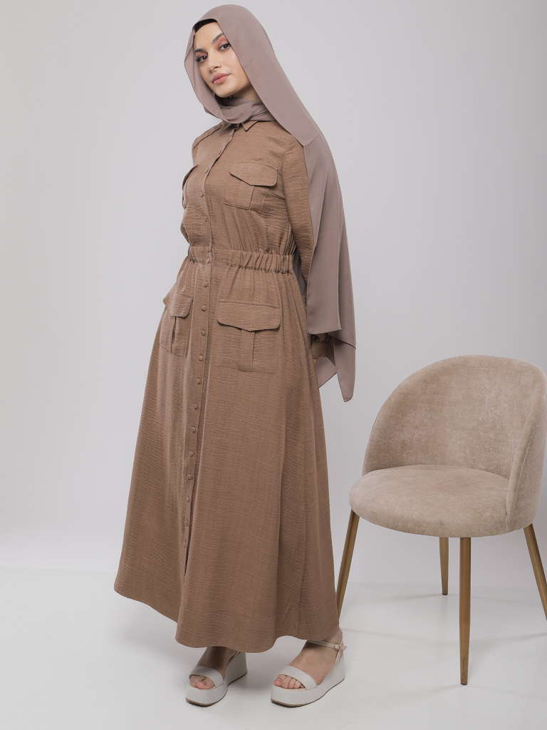 ROBE LONGUE CARGO À TAILLE CINTRÉE