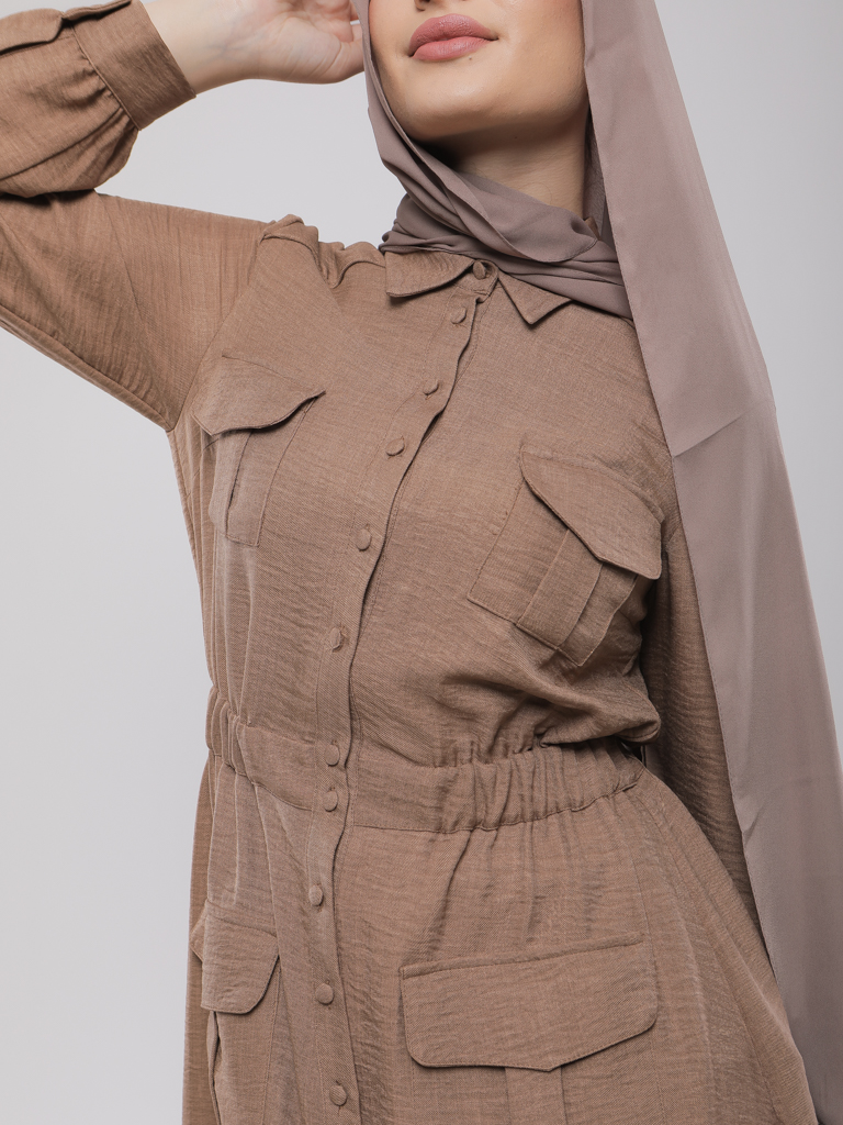ROBE LONGUE CARGO À TAILLE CINTRÉE