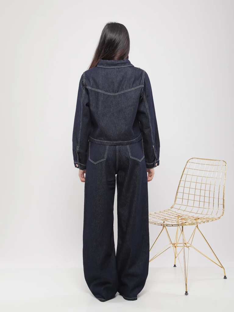 VESTE COURTE EN DENIM COUPE BOXY