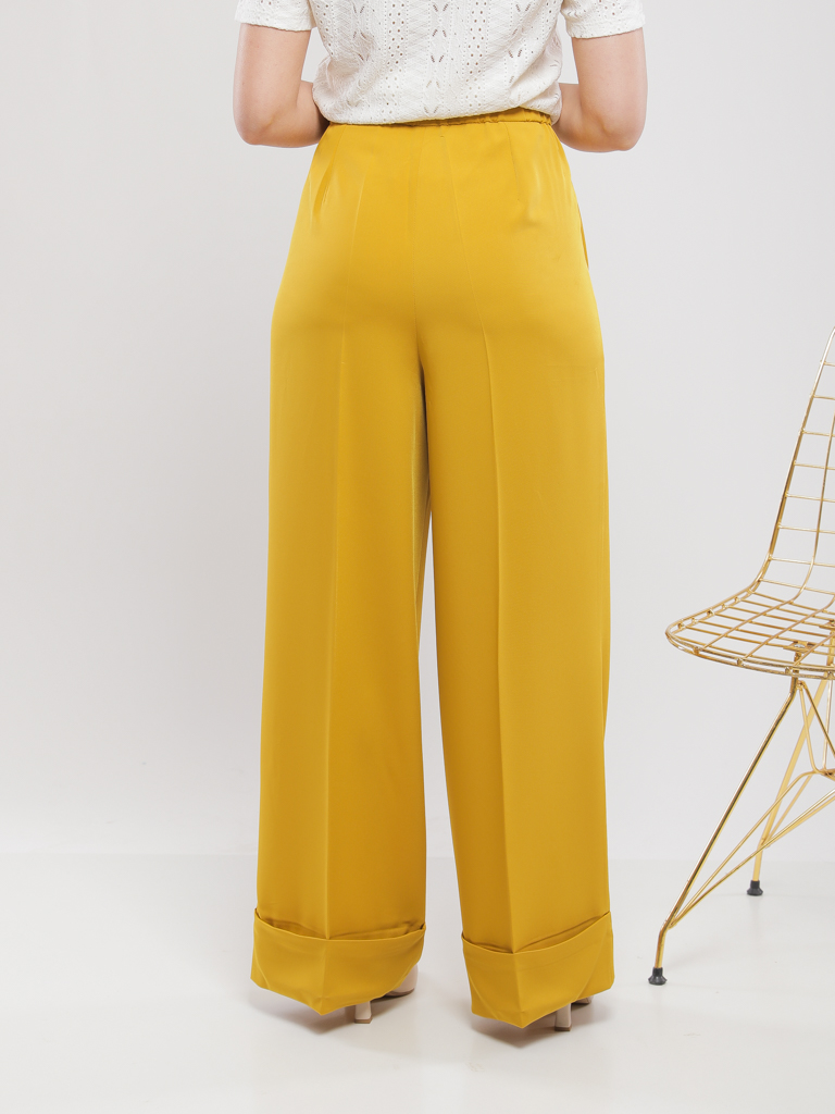 PANTALON CULOTTE A FINITION REVERS
