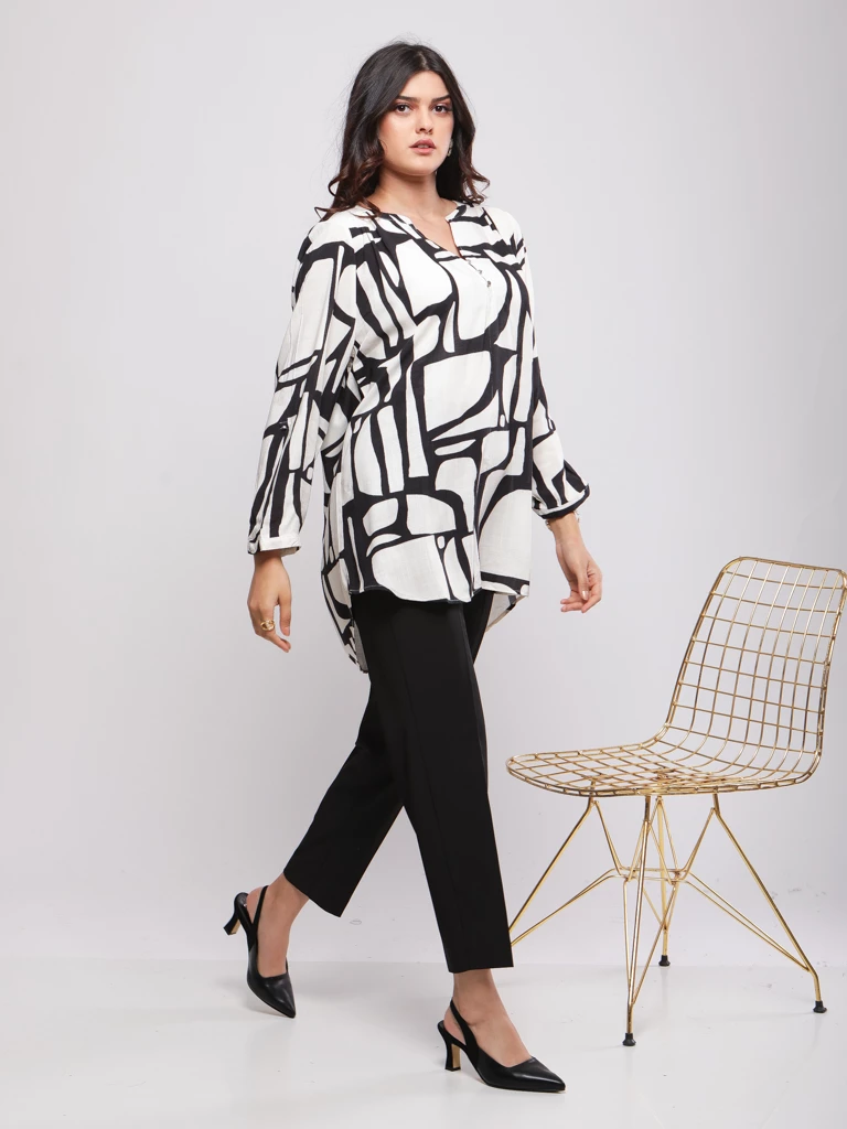 BLOUSE FLUIDE À MOTIFS ABSTRAITS