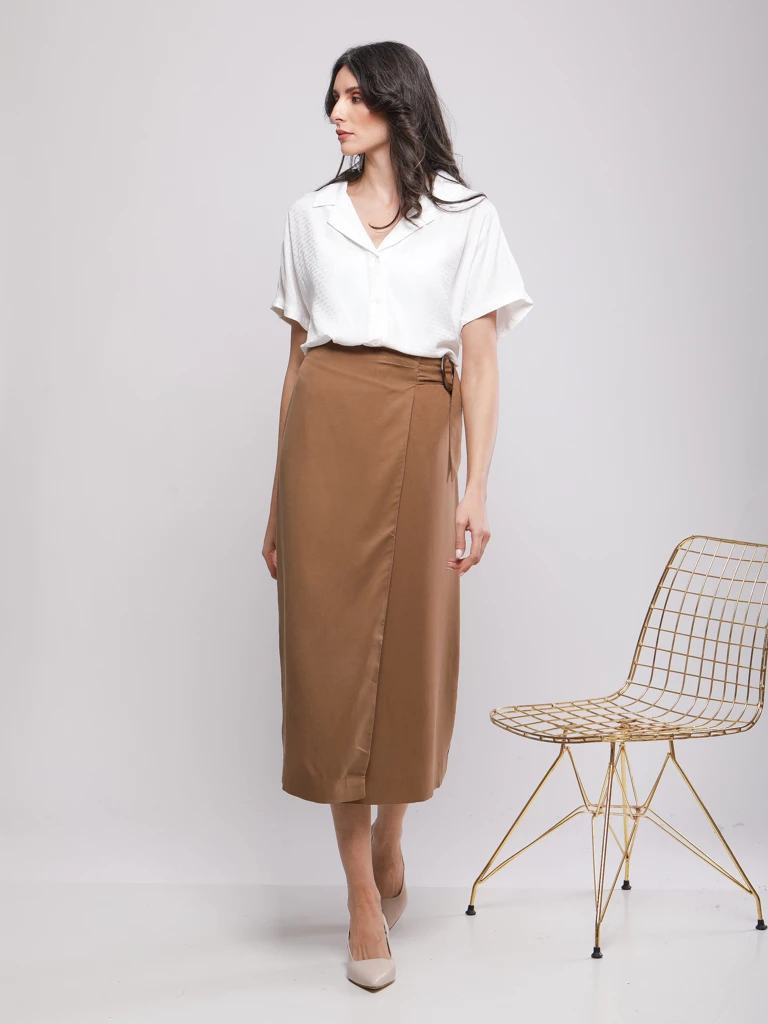 JUPE MIDI STRUCTURÉE À PANNEAUX CROISÉS