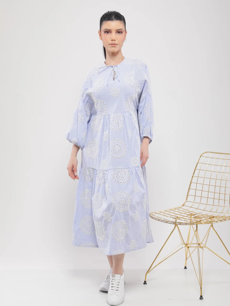 ROBE EN POPELINE BRODEE