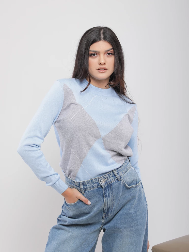 PULL EN MAILLE À LOSANGES