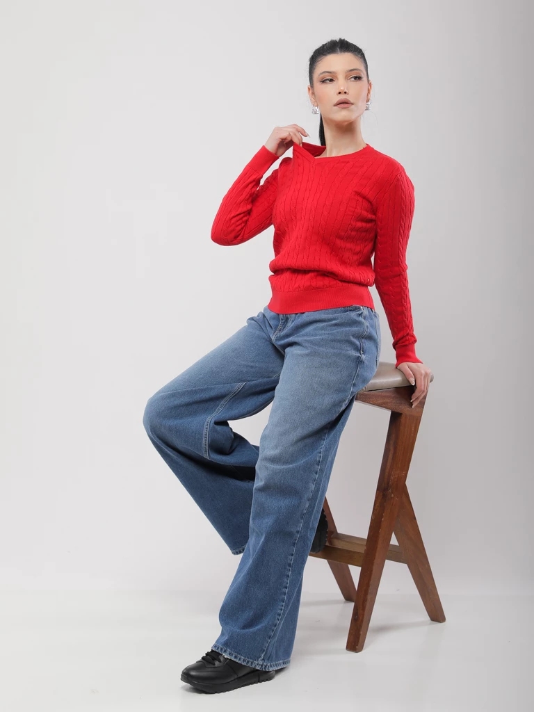 PULL EN MAILLE TORSADÉE COL V