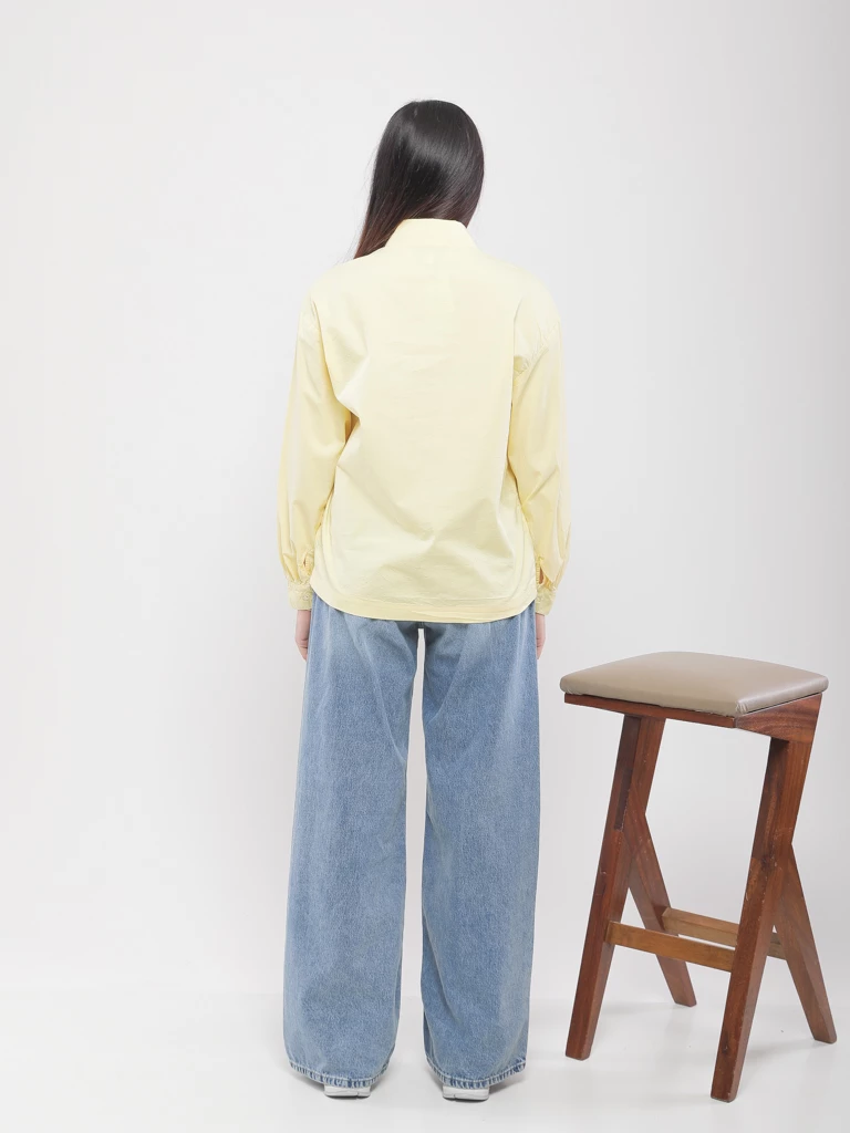 CHEMISE EN COTON SURTAILLÉE