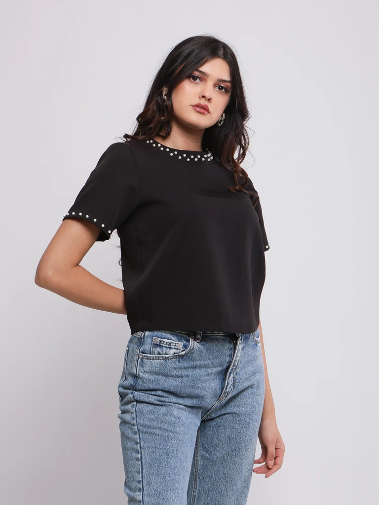 BLOUSE À COL ROND ET DÉTAILS PERLÉS