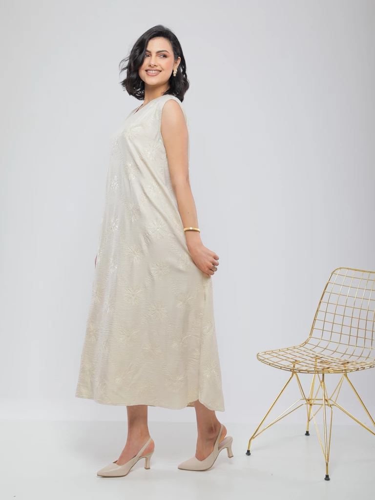 ROBE JEBBA LONGUE ÉLÉGANTE À MOTIFS BRODÉS