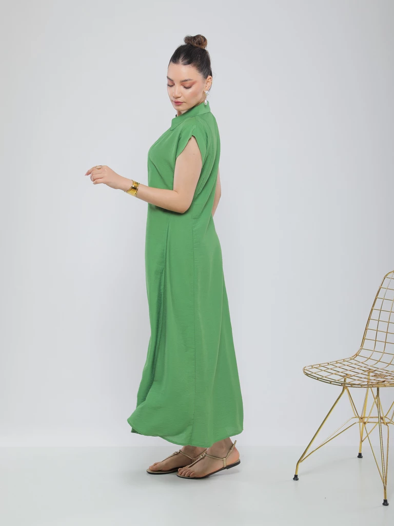 ROBE MIDI CHIC À COL CHEMISE ET BROCHE