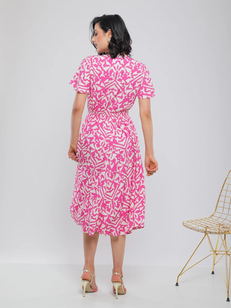 ROBE IMPRIMÉE LONGUE ET FLUIDE