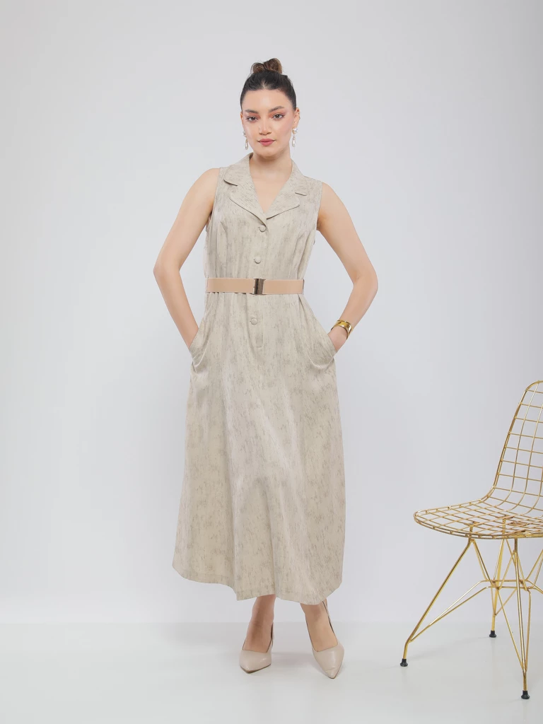 ROBE M- LONGUE À COL REVERS