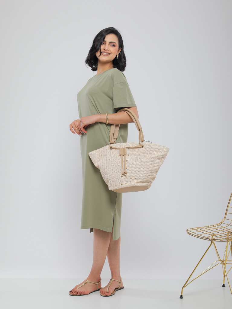 ROBE MI-LONGUE À COL ROND