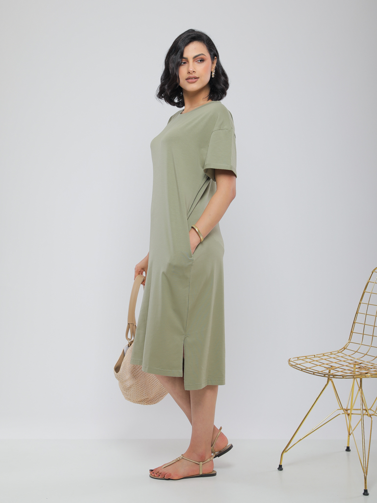 ROBE MI-LONGUE À COL ROND