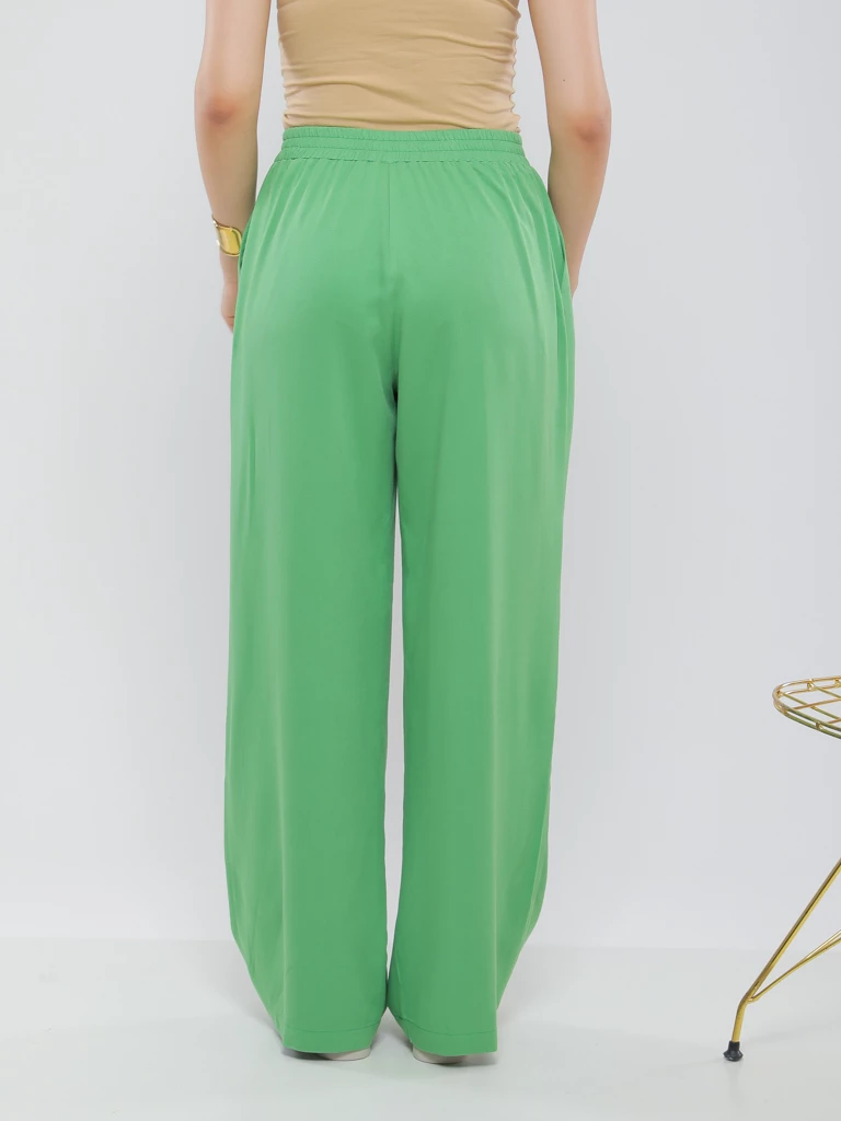 PANTALON LARGE À COUPE CONFORTABLE
