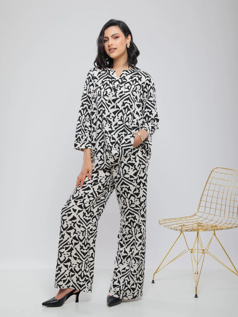 PANTALON IMPRIME LARGE À COUPE CONFORTABLE