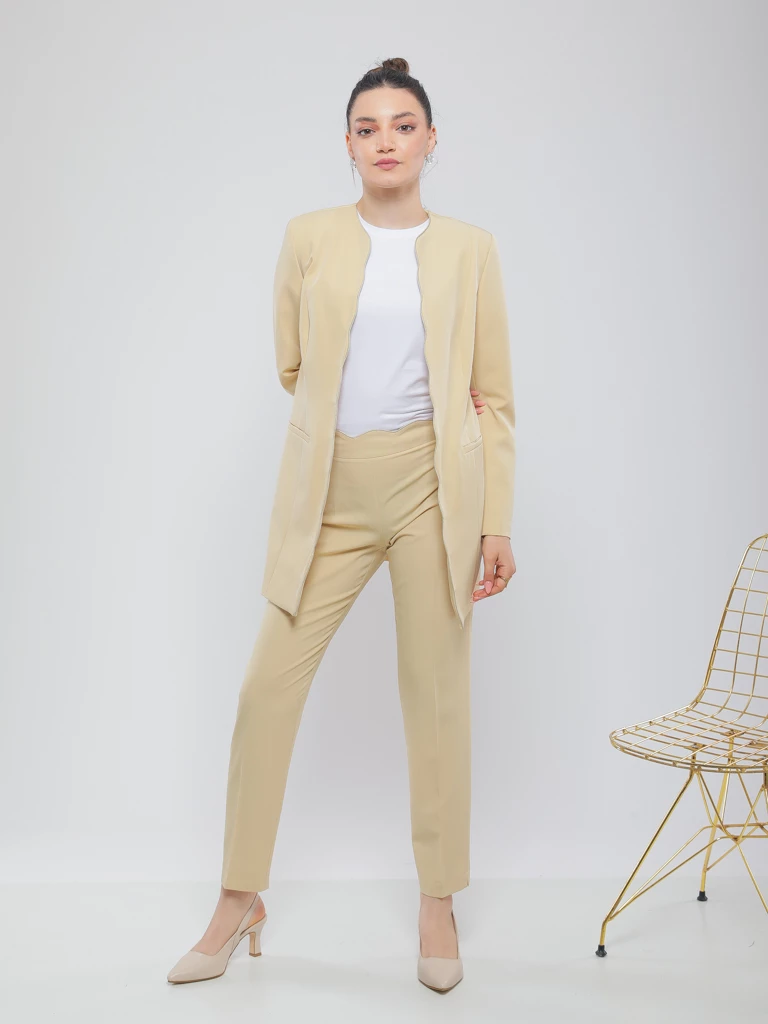 VESTE LONGUE À BRODERIES PERLÉES