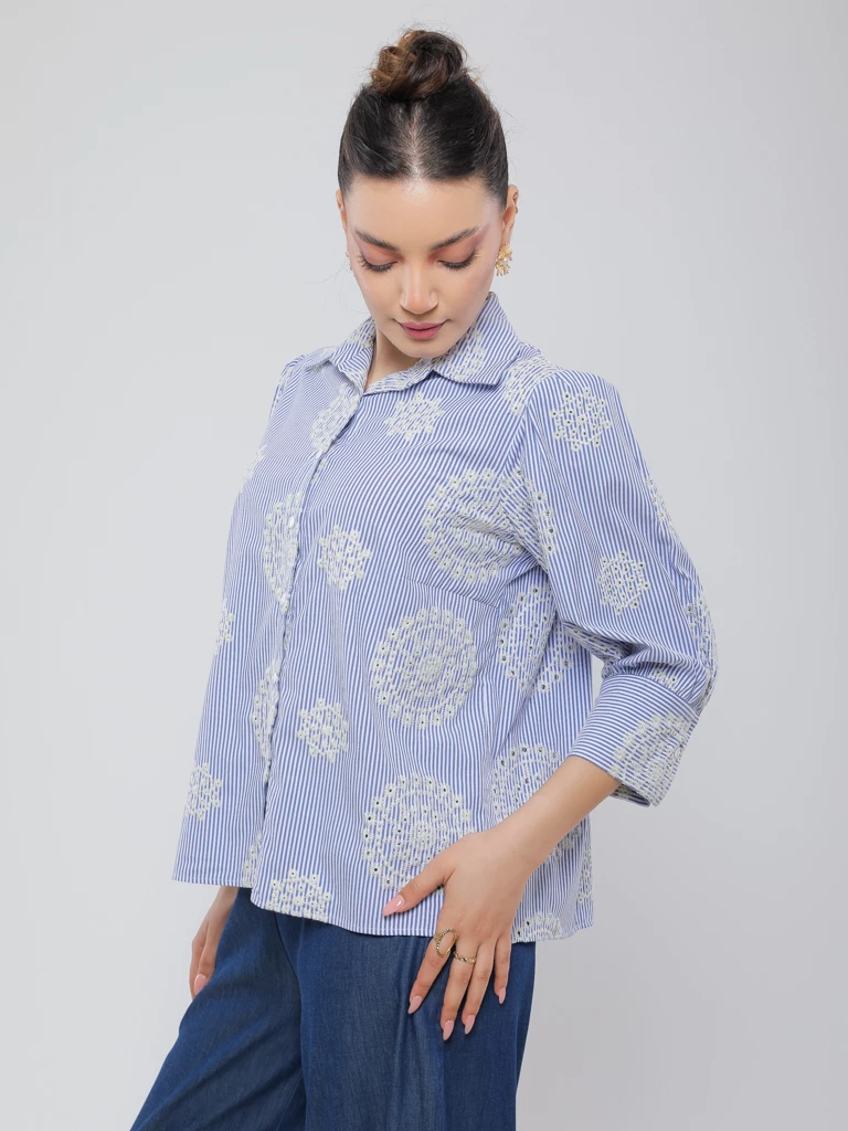 CHEMISE RAYÉE À MOTIF BRODÉ