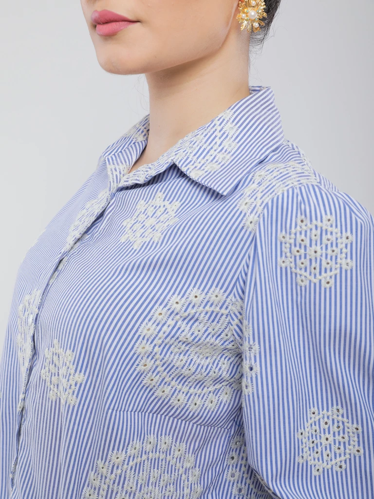 CHEMISE RAYÉE À MOTIF BRODÉ