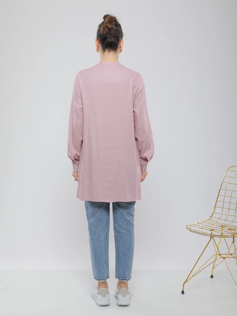 CHEMISE LONGUE EN LIN À PLIS