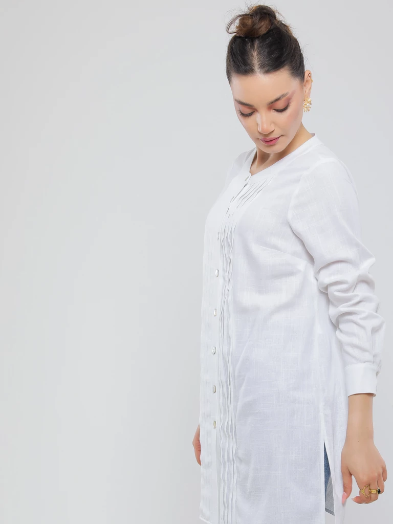 CHEMISE LONGUE EN LIN À PLIS