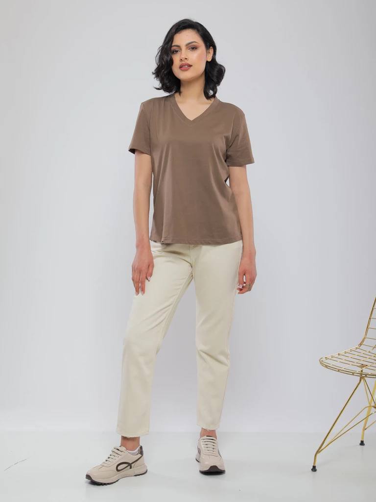 T-SHIRT BASIQUE A COL V