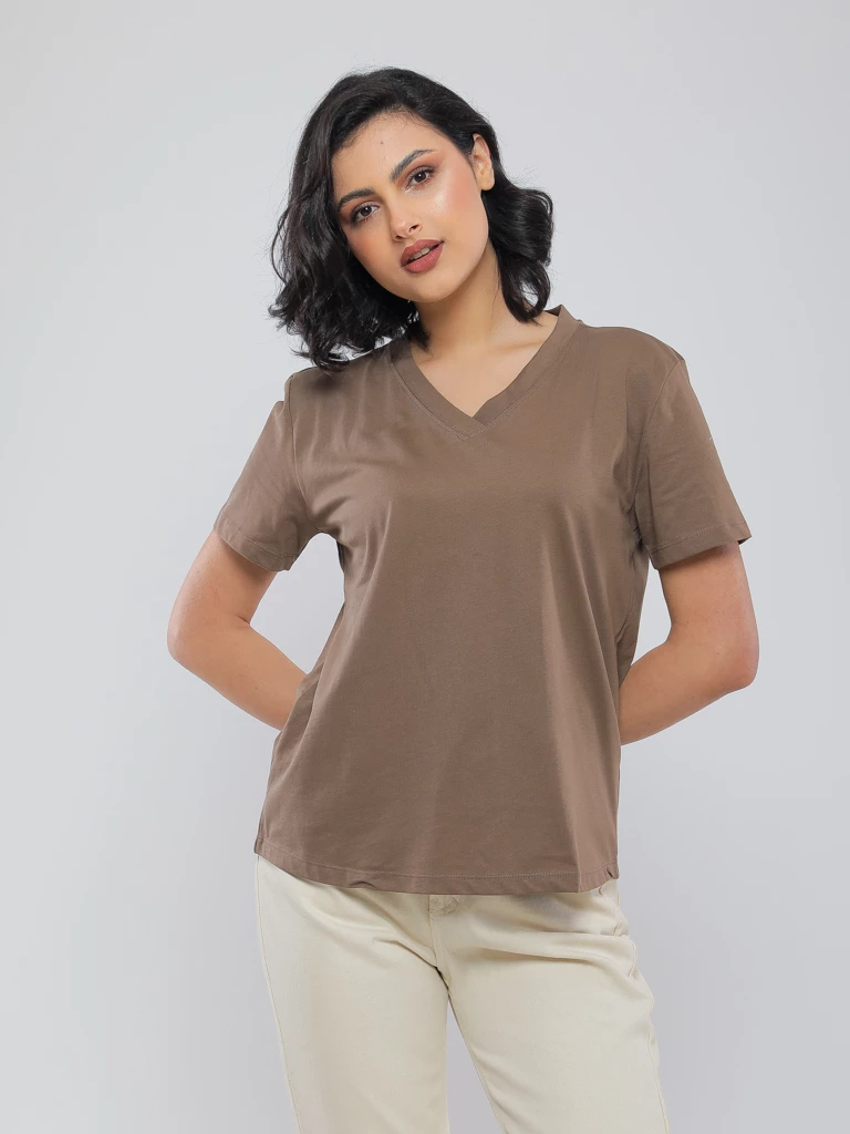T-SHIRT BASIQUE A COL V