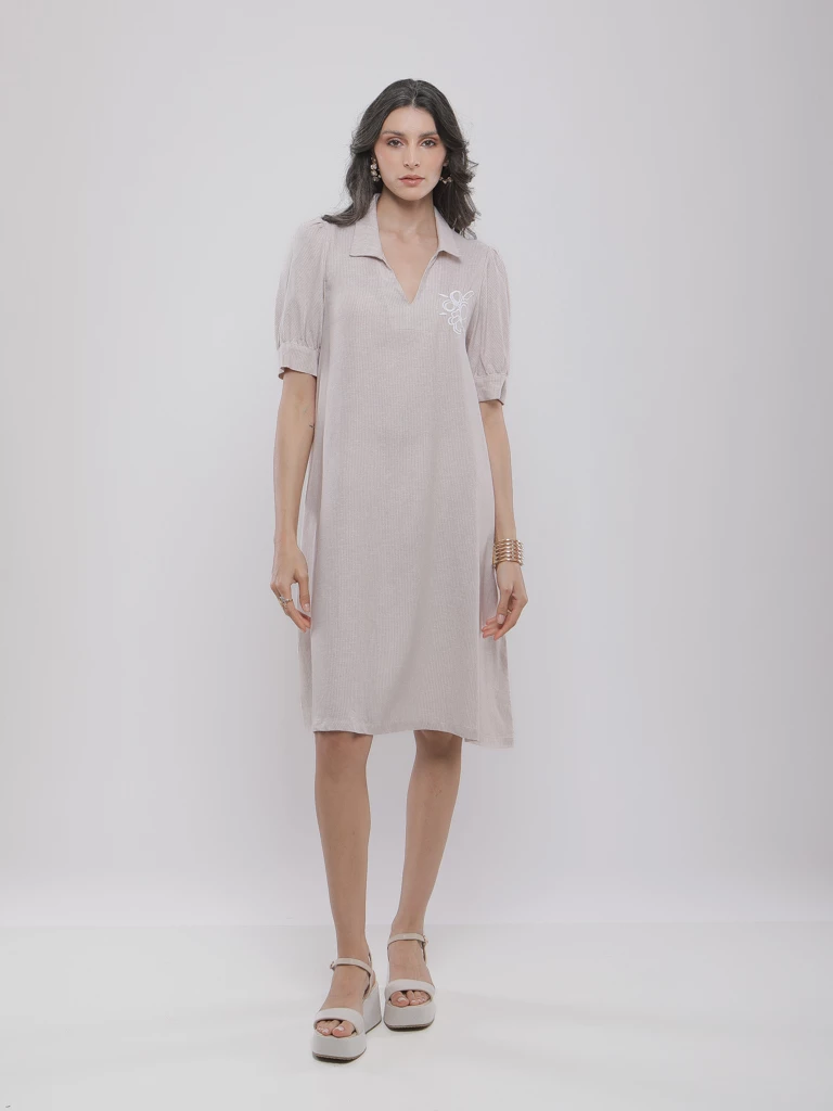 ROBE COURTE EN LIN RAYÉ À MANCHES BOUFFANTES