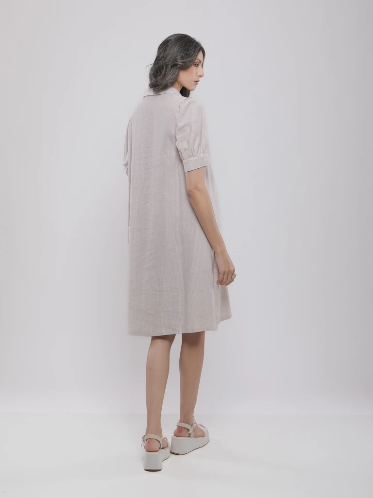 ROBE COURTE EN LIN RAYÉ À MANCHES BOUFFANTES