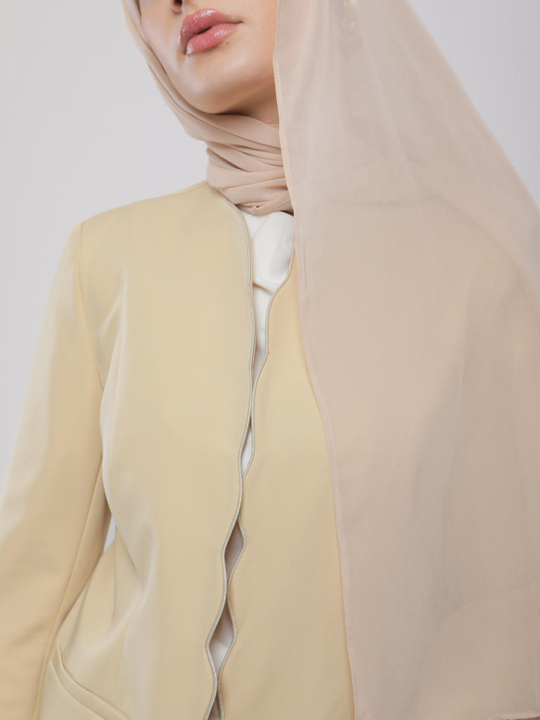 VESTE LONGUE FESTONNÉE