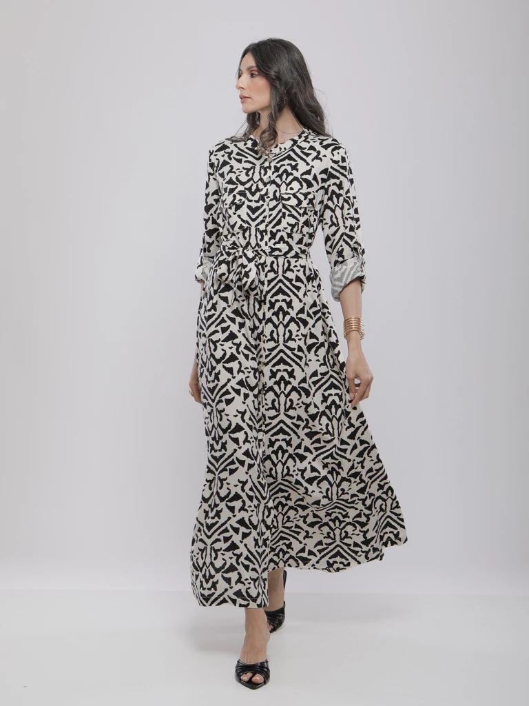 ROBE LONGUE IMPRIMÉE À CEINTURE