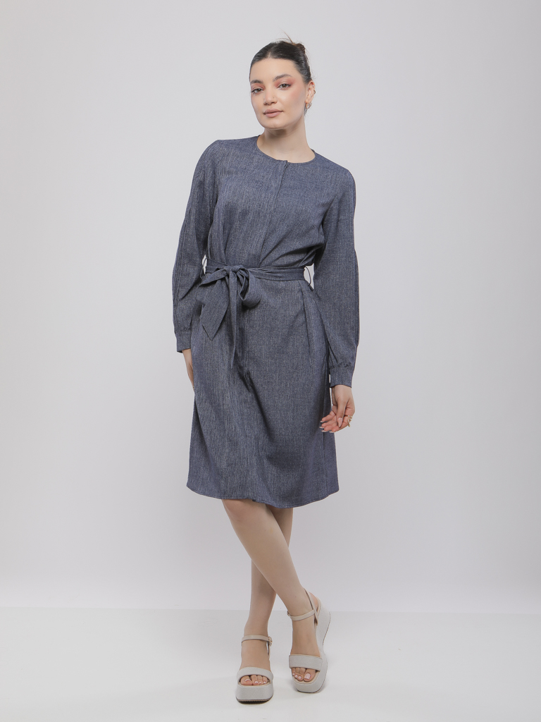 ROBE MI-LONGUE À BOUTONNAGE