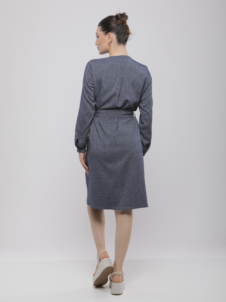 ROBE MI-LONGUE À BOUTONNAGE