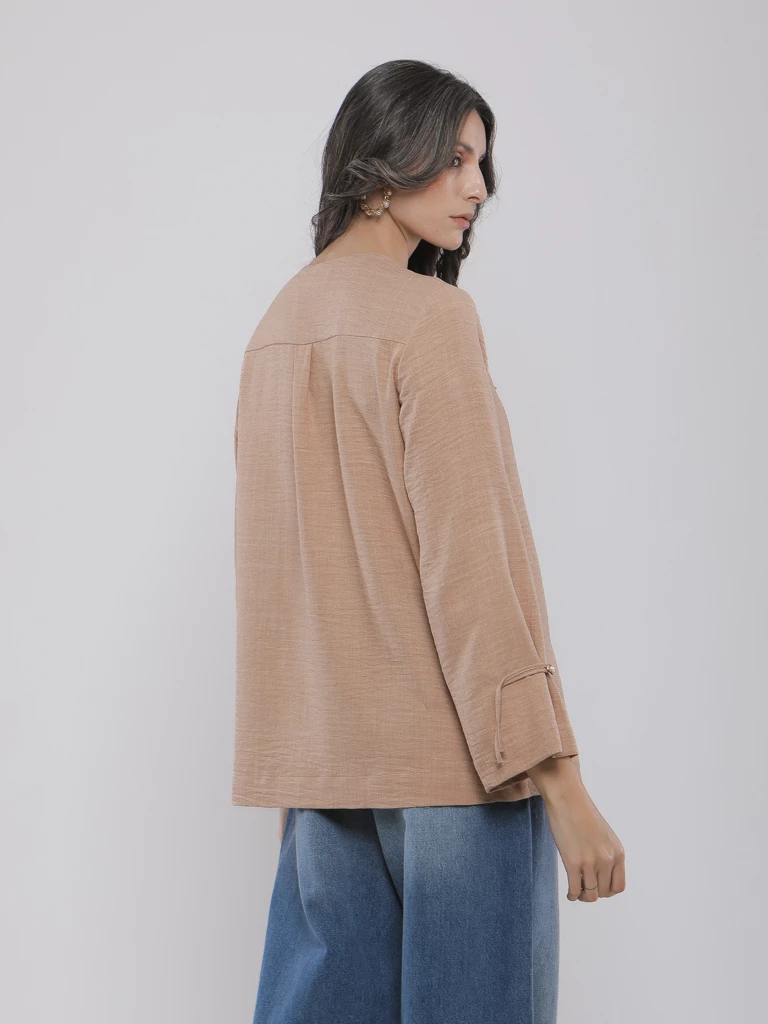 CHEMISE DROITE À BOUTONS DORÉS