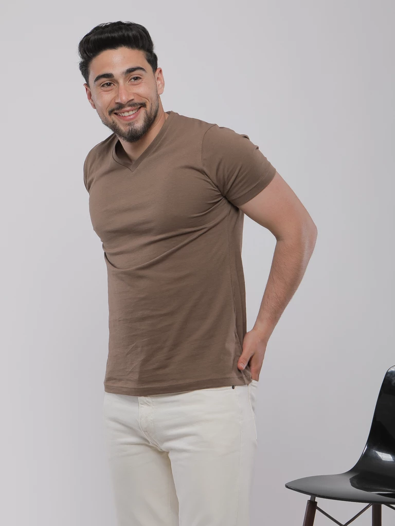 T-SHIRT EN COTON À COL V