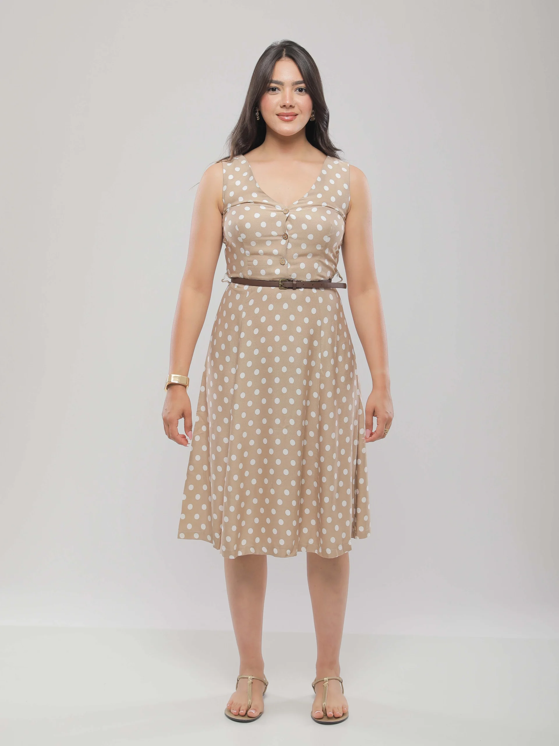 ROBE MI-LONGUE À POIS ÉLÉGANTE ET FÉMININE