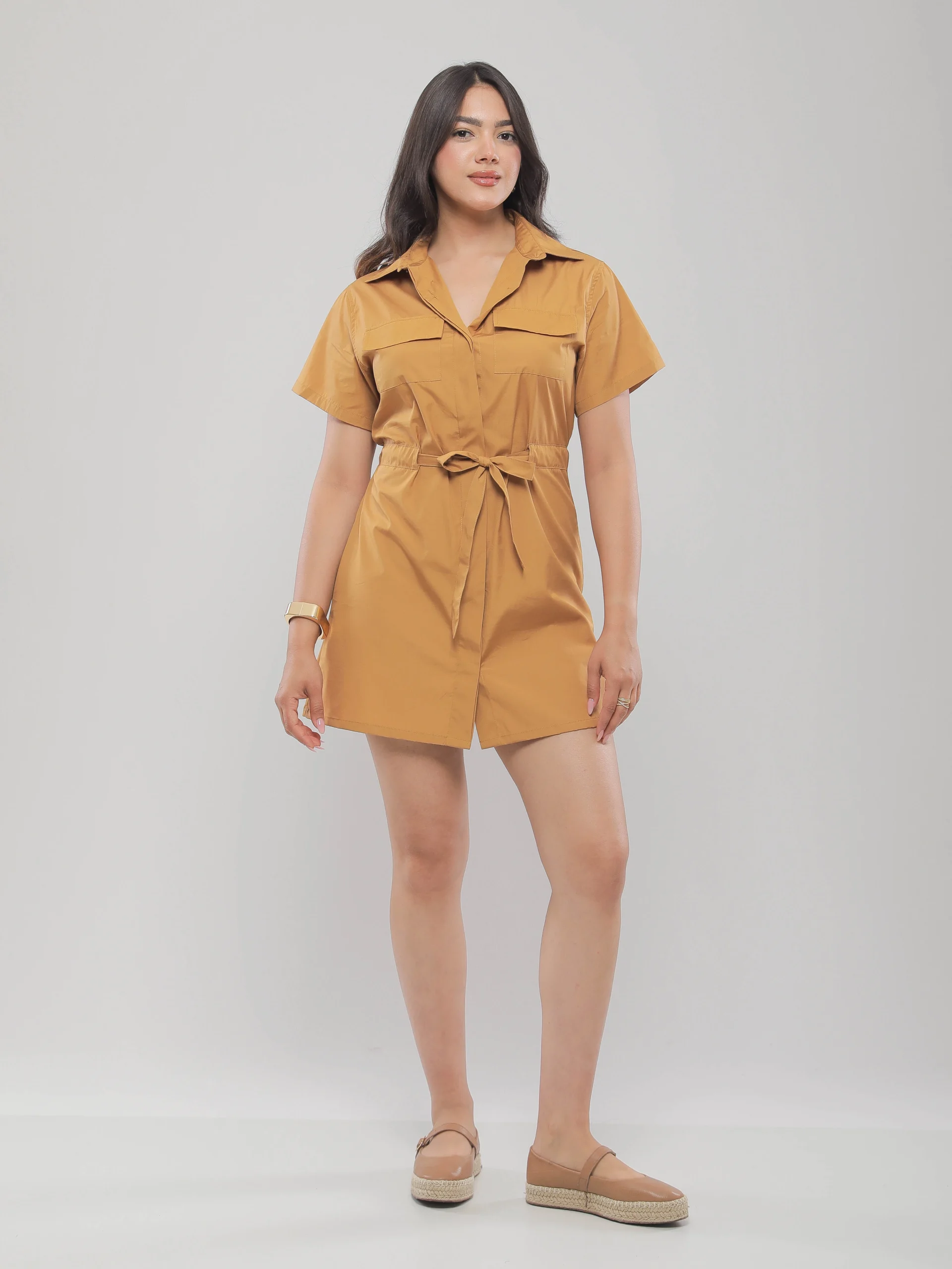 ROBE CHEMISE COURTE CEINTURÉE