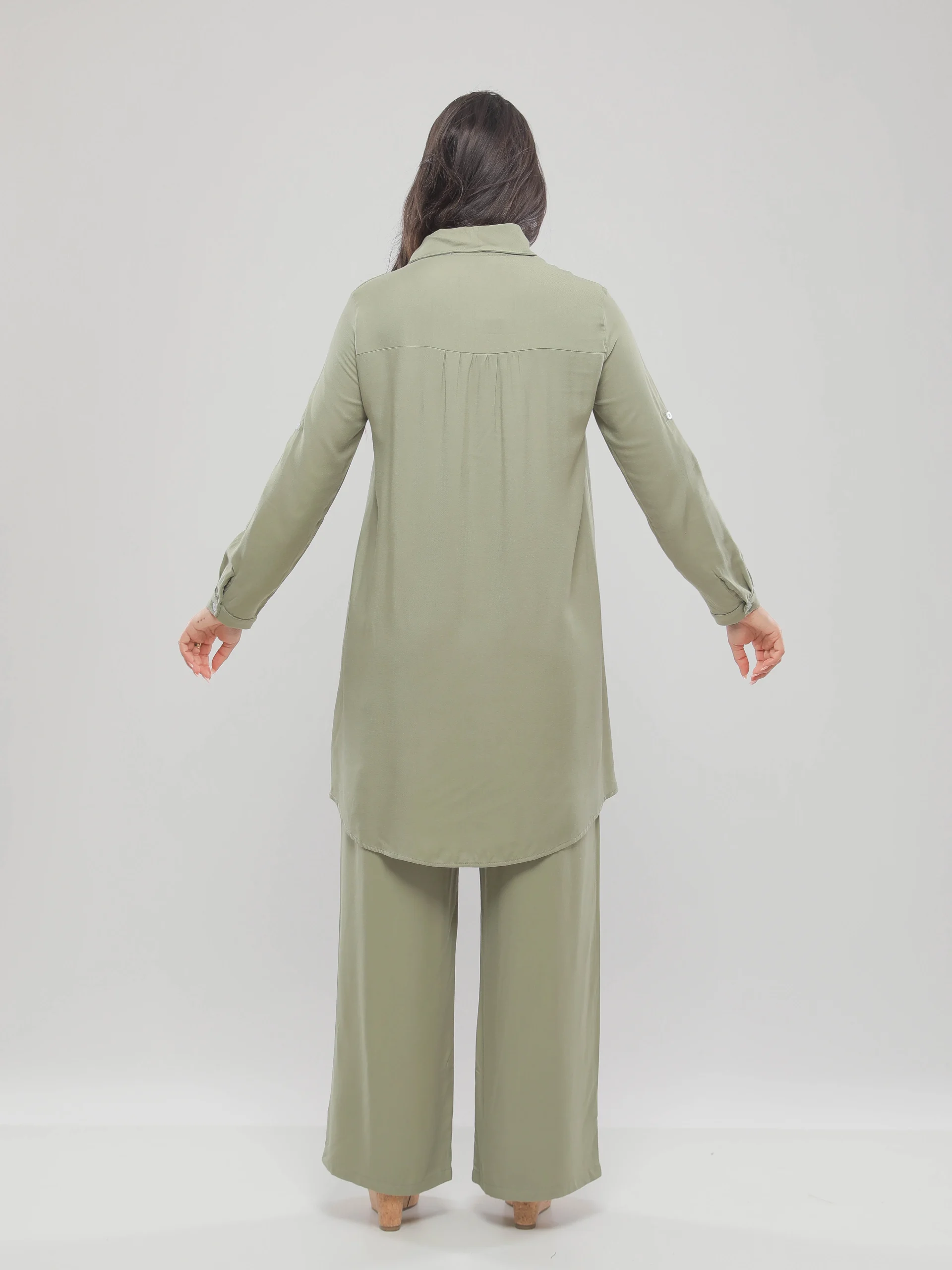 CHEMISE LONGUE COUPE DROITE
