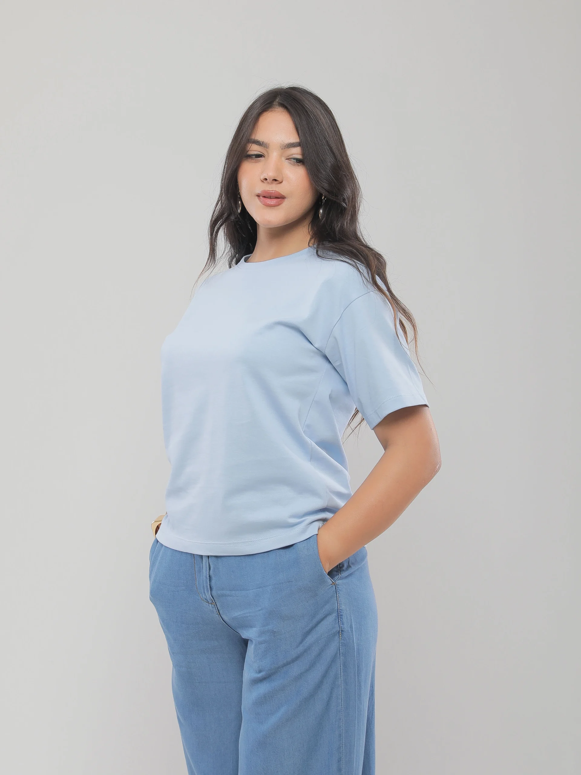T-SHIRT AMPLE LÉGER STYLE CASUAL MODERNE