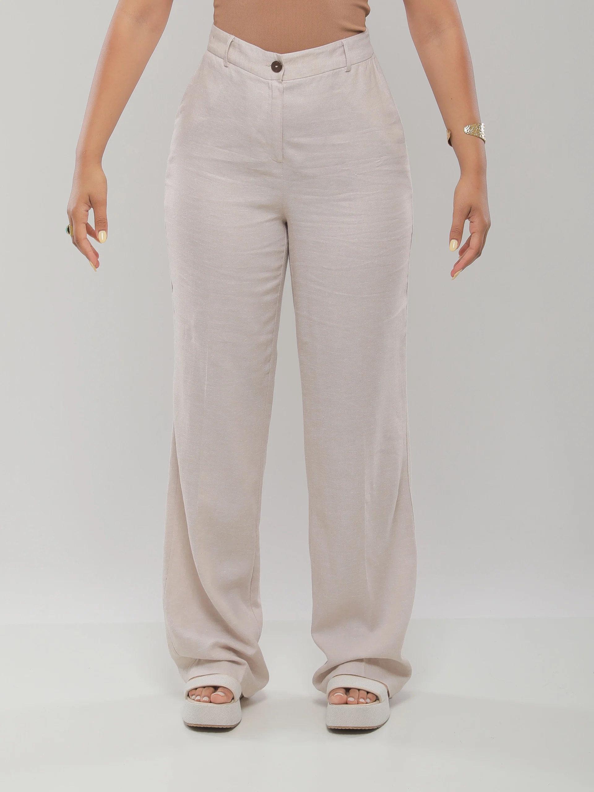 ENSEMBLE FLUIDE À CEINTURE ET PANTALON LARGE