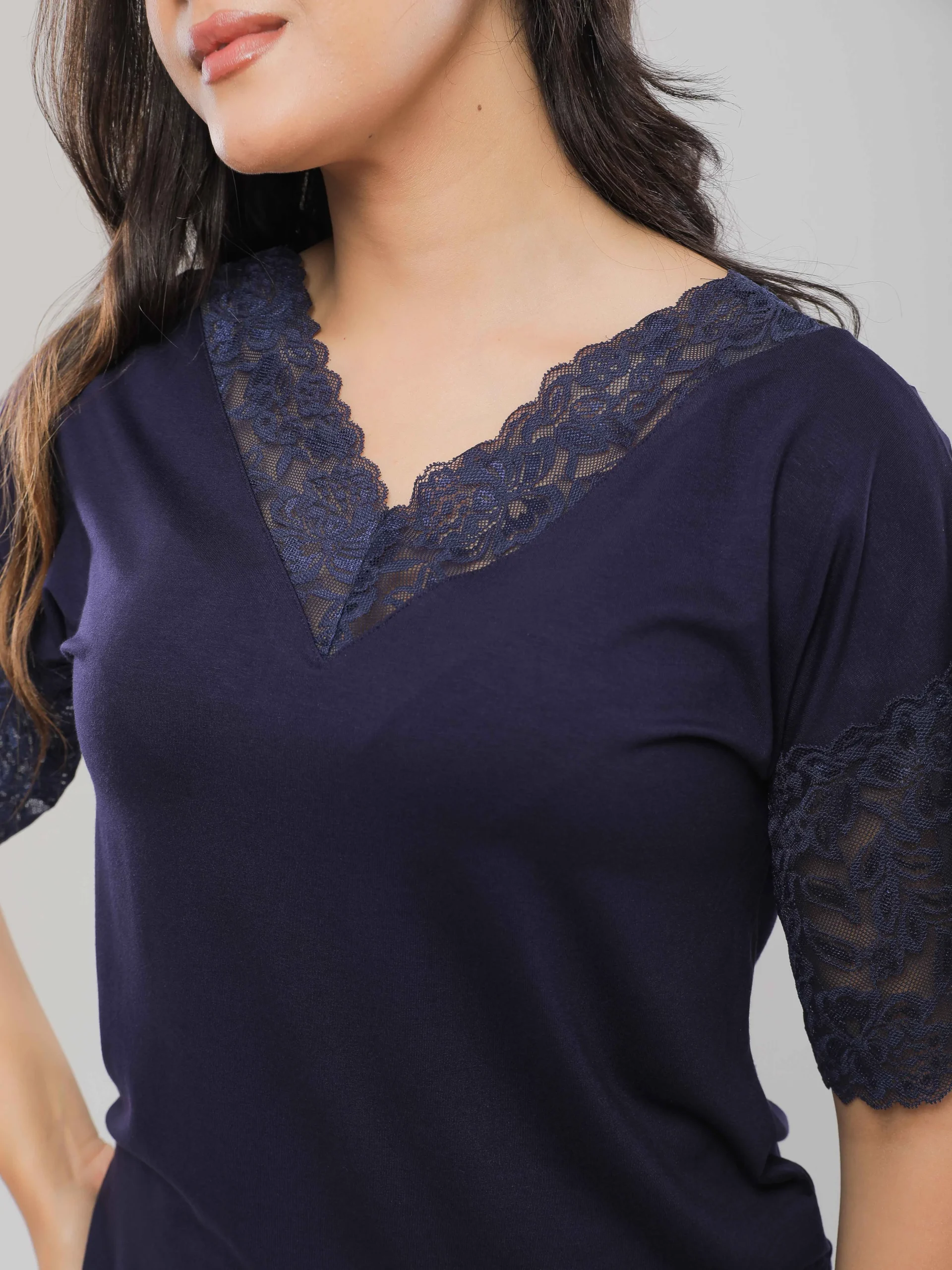 PYJAMA FLUIDE AVEC DENTELLE ET MANCHES 3/4