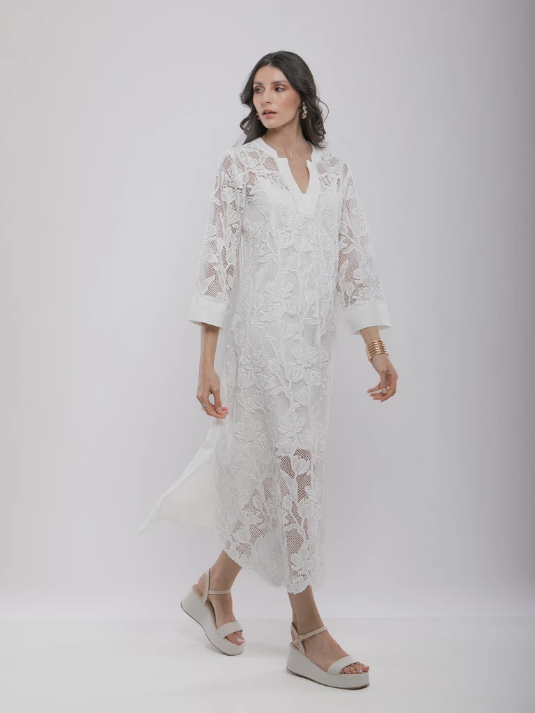 ROBE LONGUE BRODÉE À MOTIFS FLORAUX
