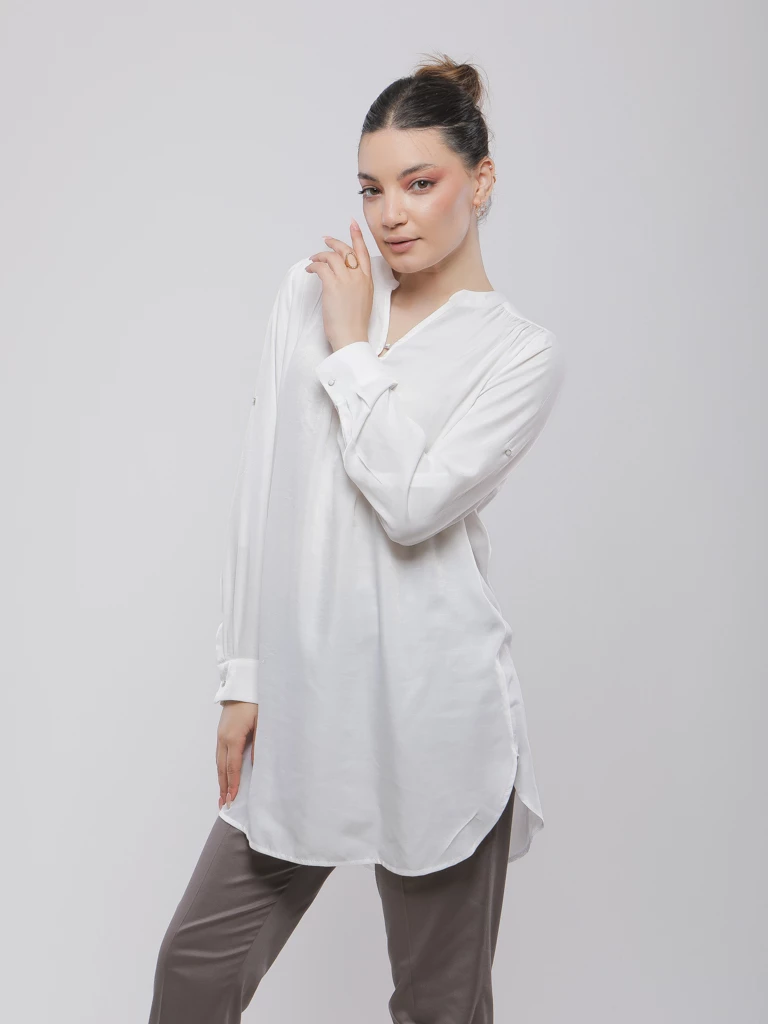 BLOUSE LONGUE FLUIDE À BOUTONS ET MANCHES LONGUES