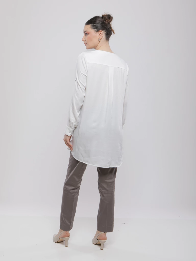 BLOUSE LONGUE FLUIDE À BOUTONS ET MANCHES LONGUES