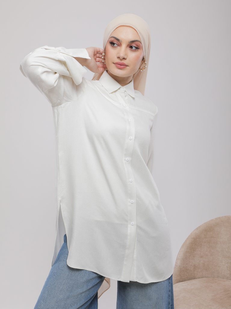 CHEMISE LONGUE À COUPE DROITE