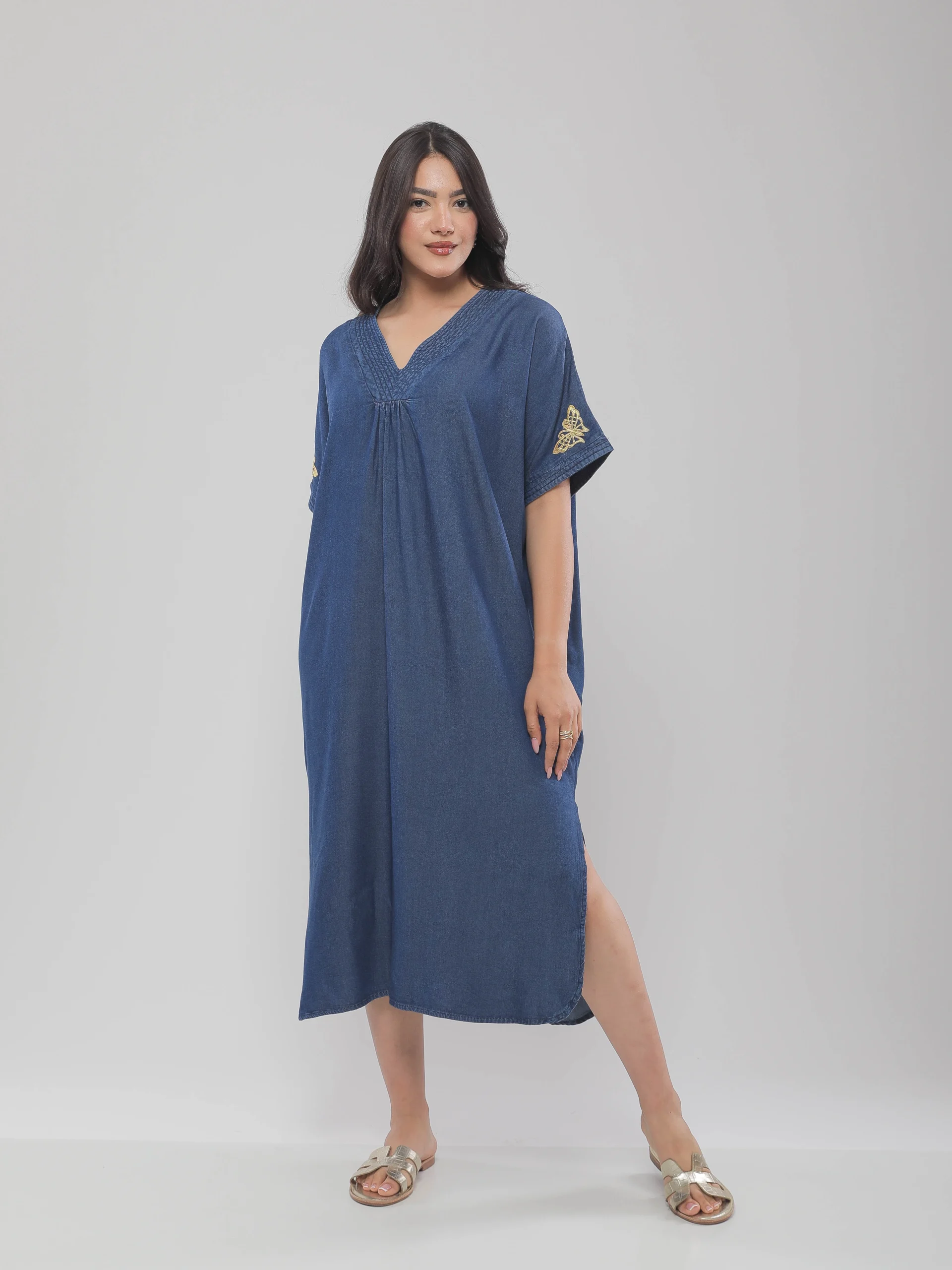 ROBE JEBBA LONGUE FLUIDE À COL V ET MOTIFS ÉLÉGANTS