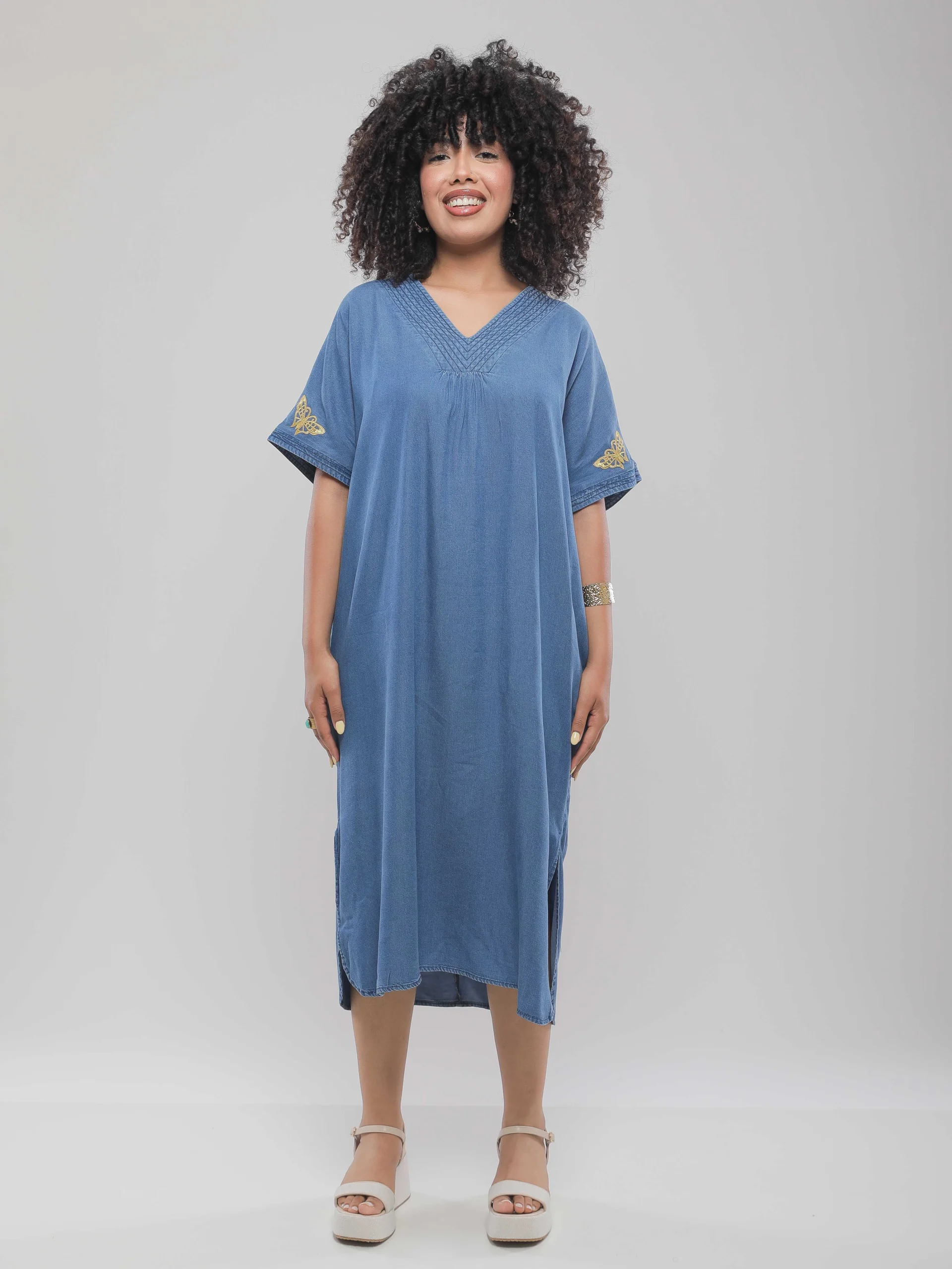 ROBE JEBBA LONGUE FLUIDE À COL V ET MOTIFS ÉLÉGANTS